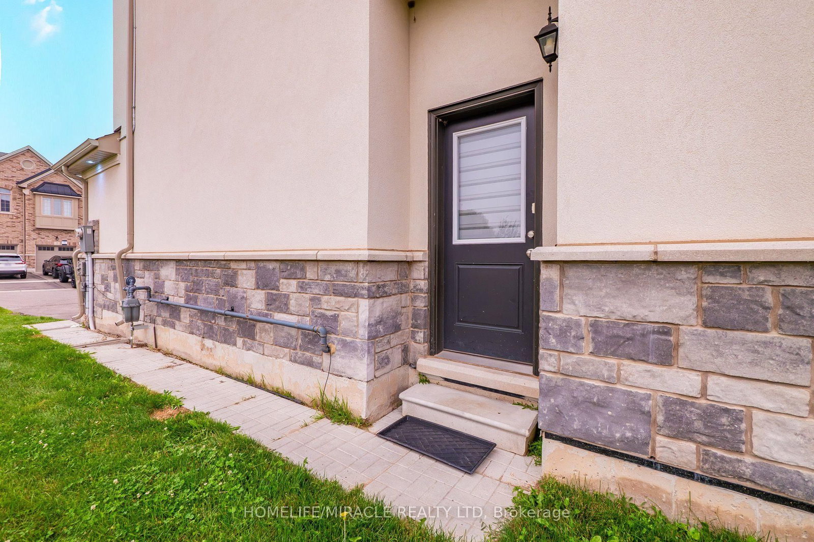 4 Vineyard Drive • Brampton, ON photo 47