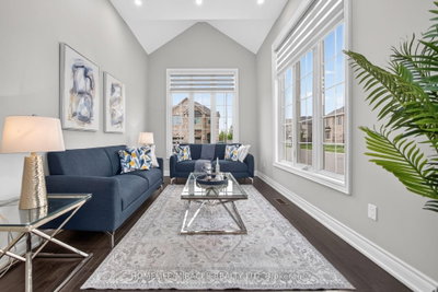 4 Vineyard Drive • Brampton, ON photo 9