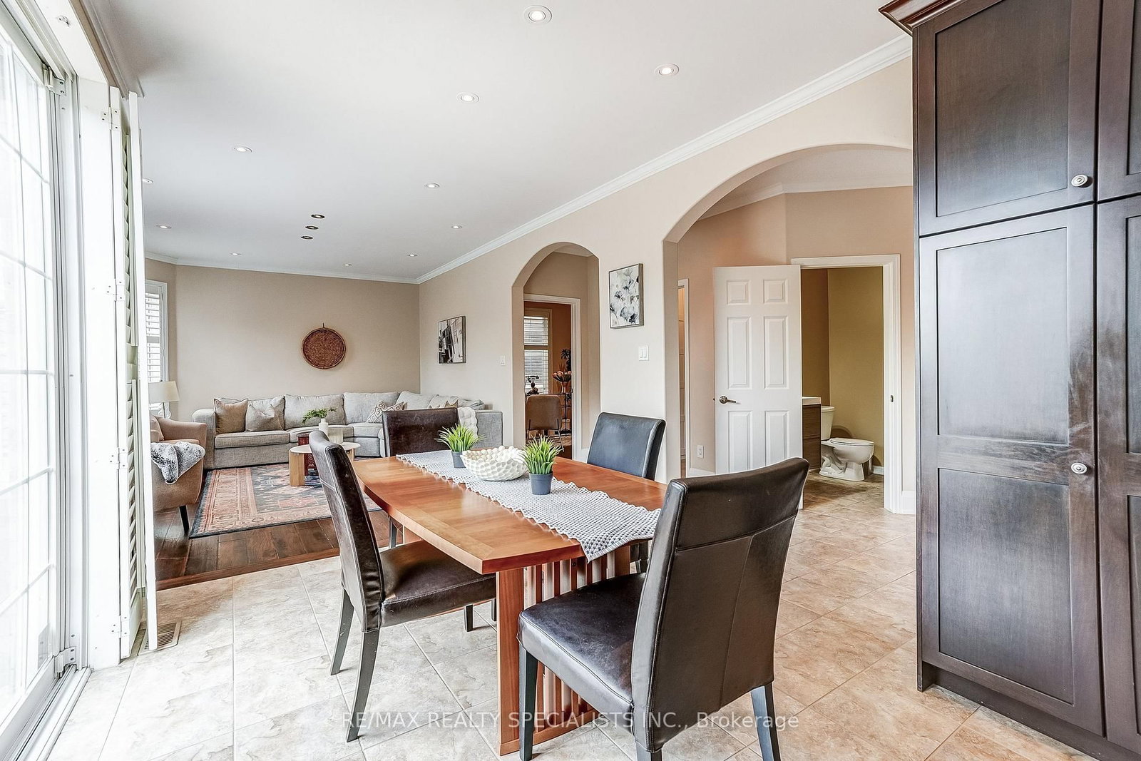 496 Cusick Circle • Milton, ON photo 16