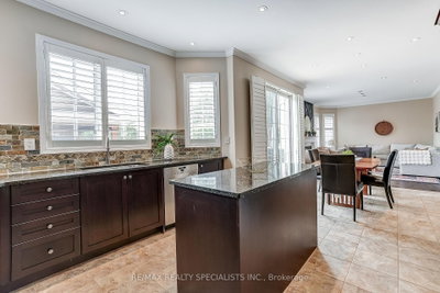 496 Cusick Milton,ON L9T 0M9 — Photo 19