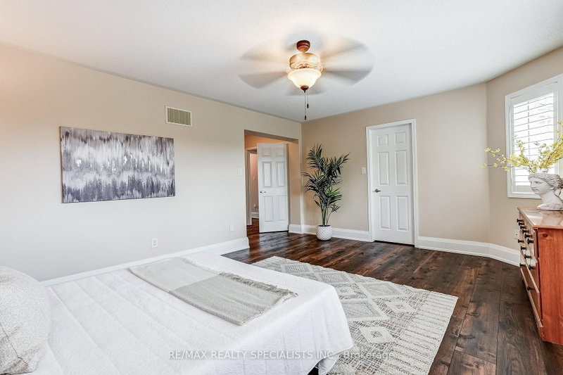 496 Cusick Milton,ON L9T 0M9 — Photo 36