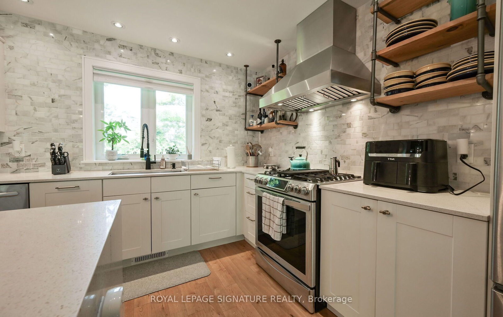 903 Johnathan Drive • Mississauga, ON photo 16