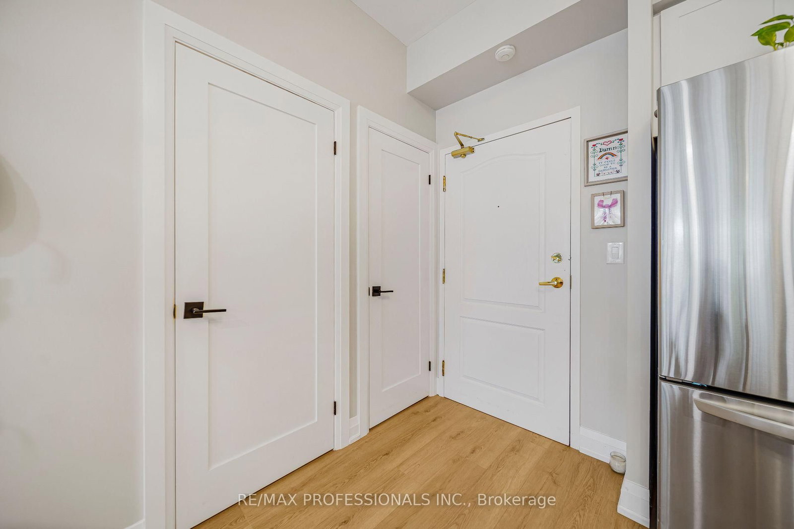 3531 Lake Shore Boulevard W • #211 • Toronto, ON photo 10