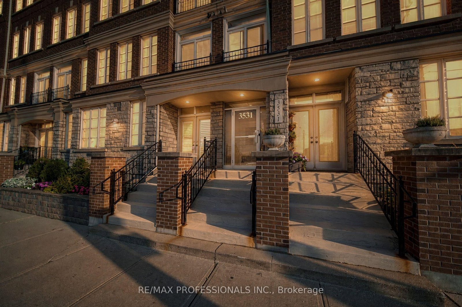 3531 Lake Shore Boulevard W • #211 • Toronto, ON photo 33