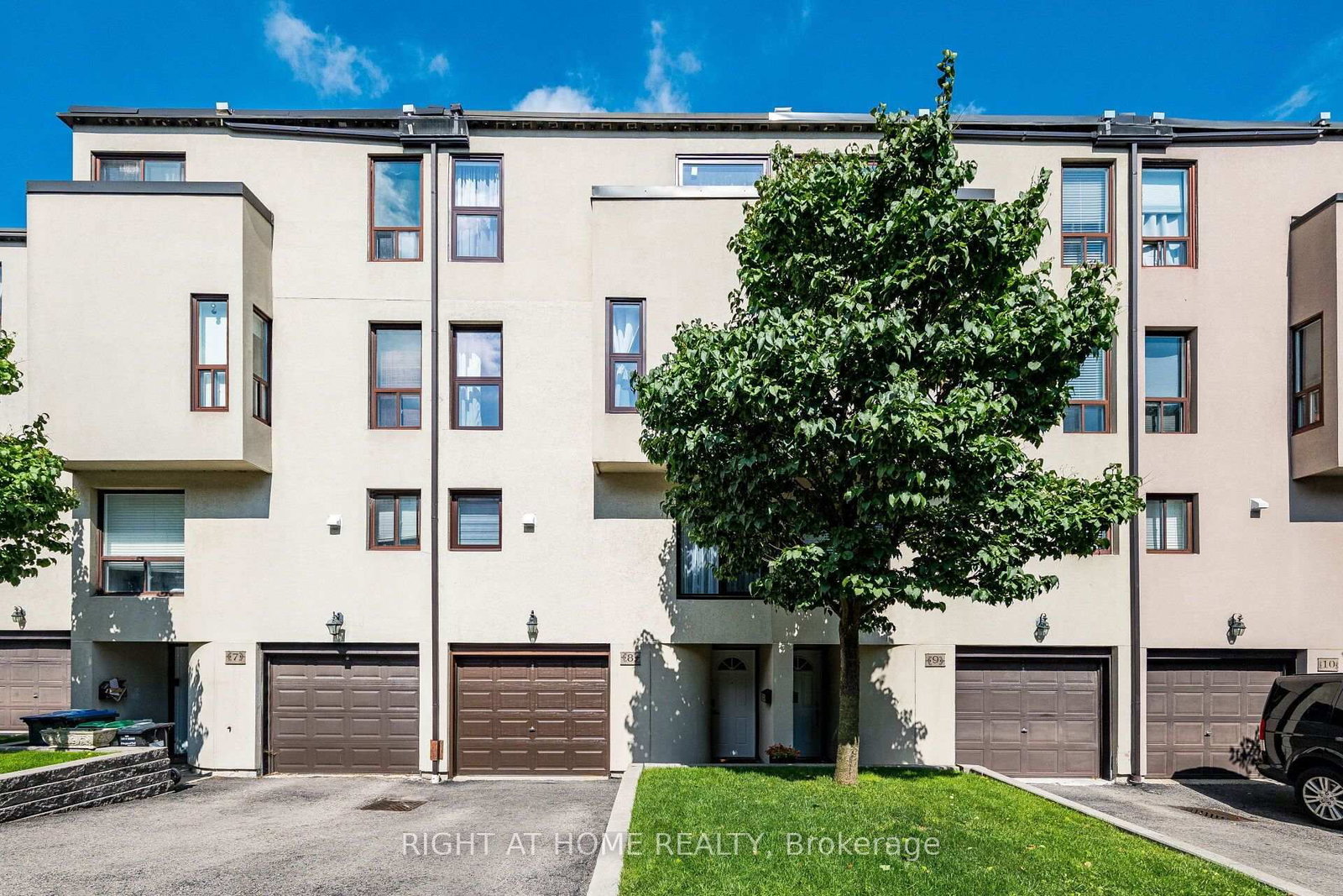 24 Reid Drive • #8 • Mississauga, ON photo 2