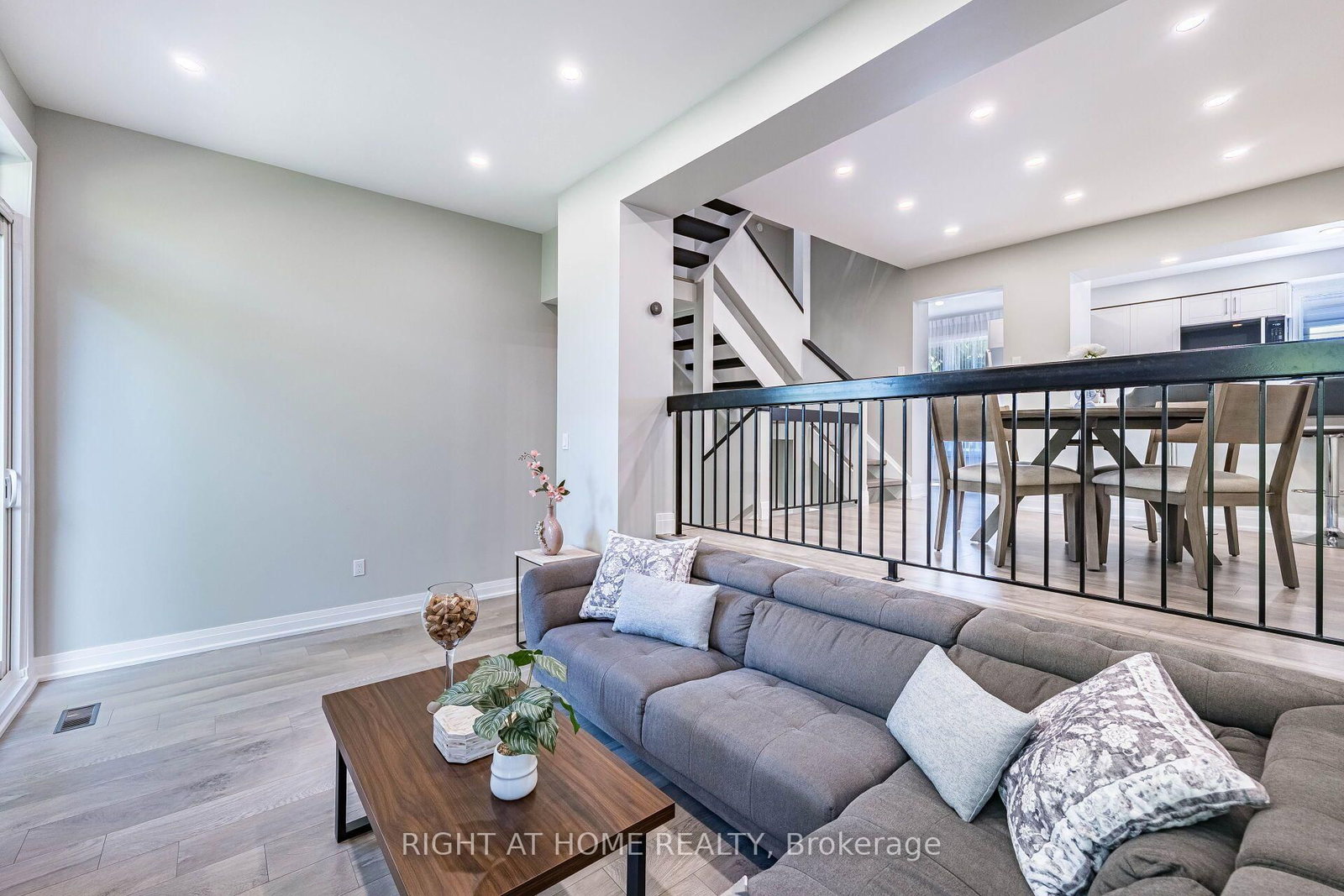 24 Reid Drive • #8 • Mississauga, ON photo 7