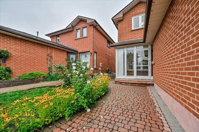 5532 Bourget Drive • Mississauga, ON photo 3