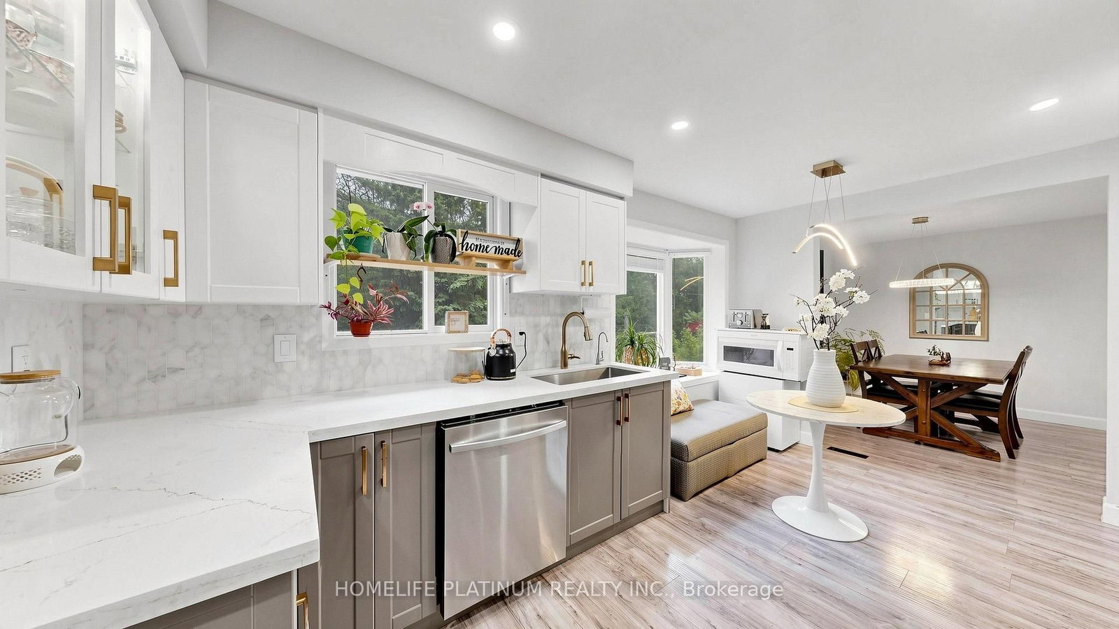 206 Mcmurchy Avenue S • Brampton, ON photo 20