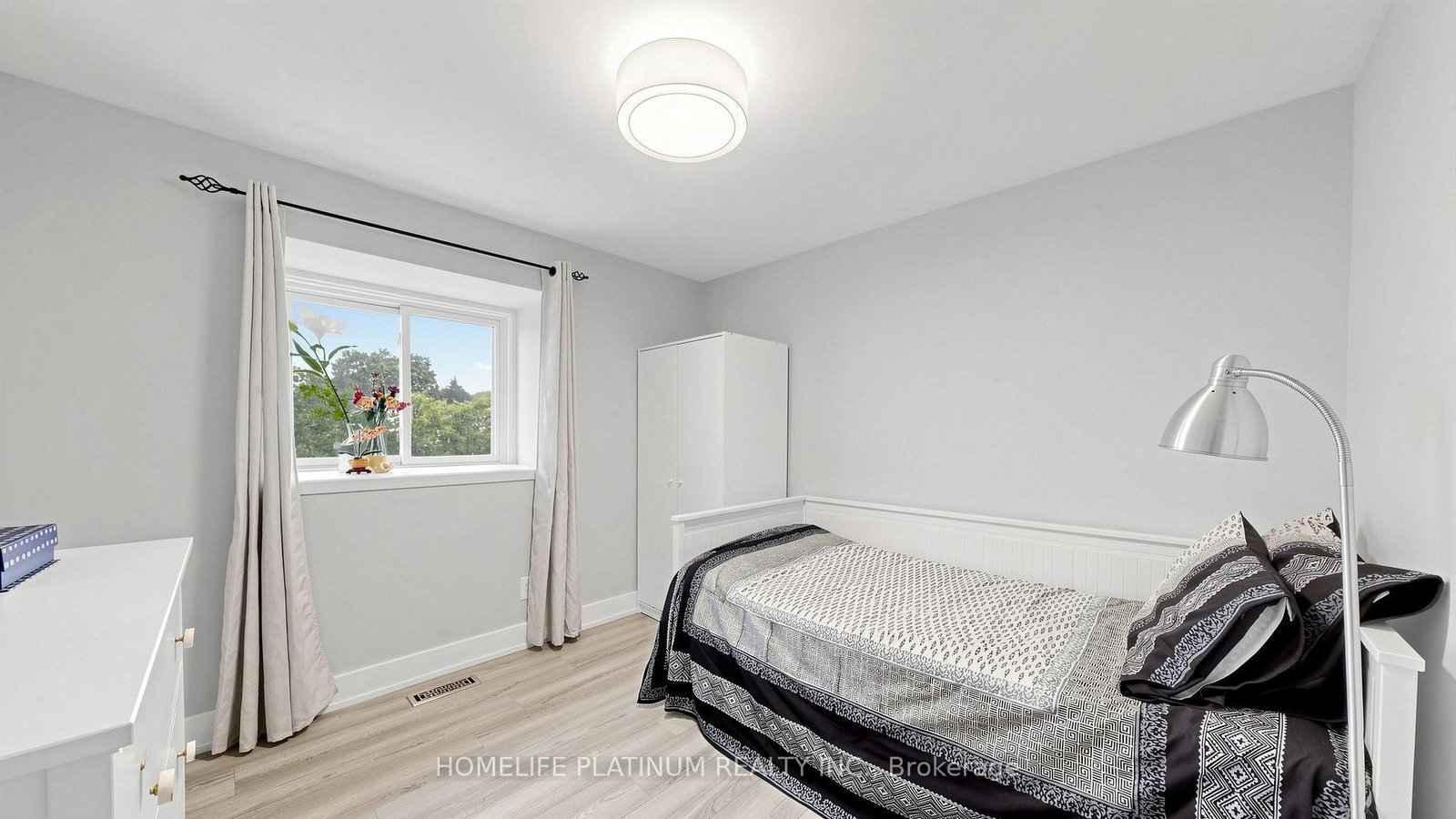 206 Mcmurchy Avenue S • Brampton, ON photo 30