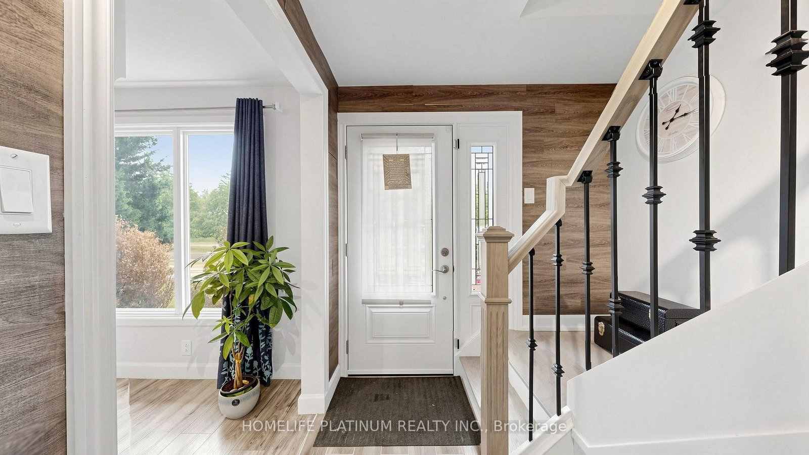 206 Mcmurchy Avenue S • Brampton, ON photo 5
