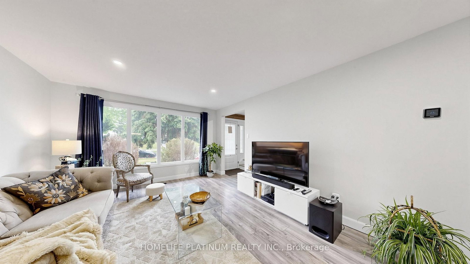 206 Mcmurchy Avenue S • Brampton, ON photo 7
