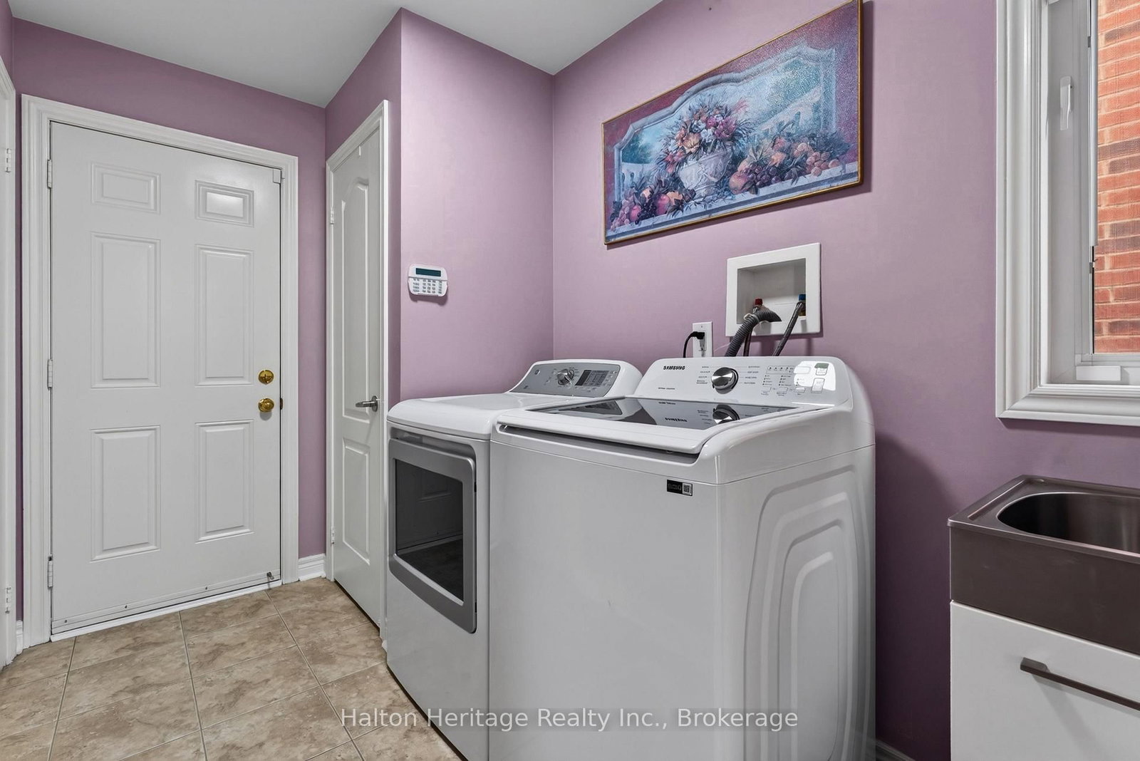 360 Holmes Crescent • Milton, ON photo 17