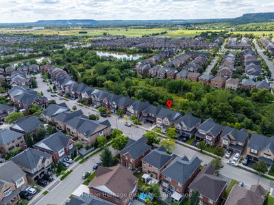 360 Holmes Crescent • Milton, ON photo 5