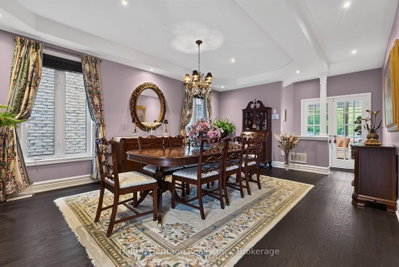 360 Holmes Crescent • Milton, ON photo 9