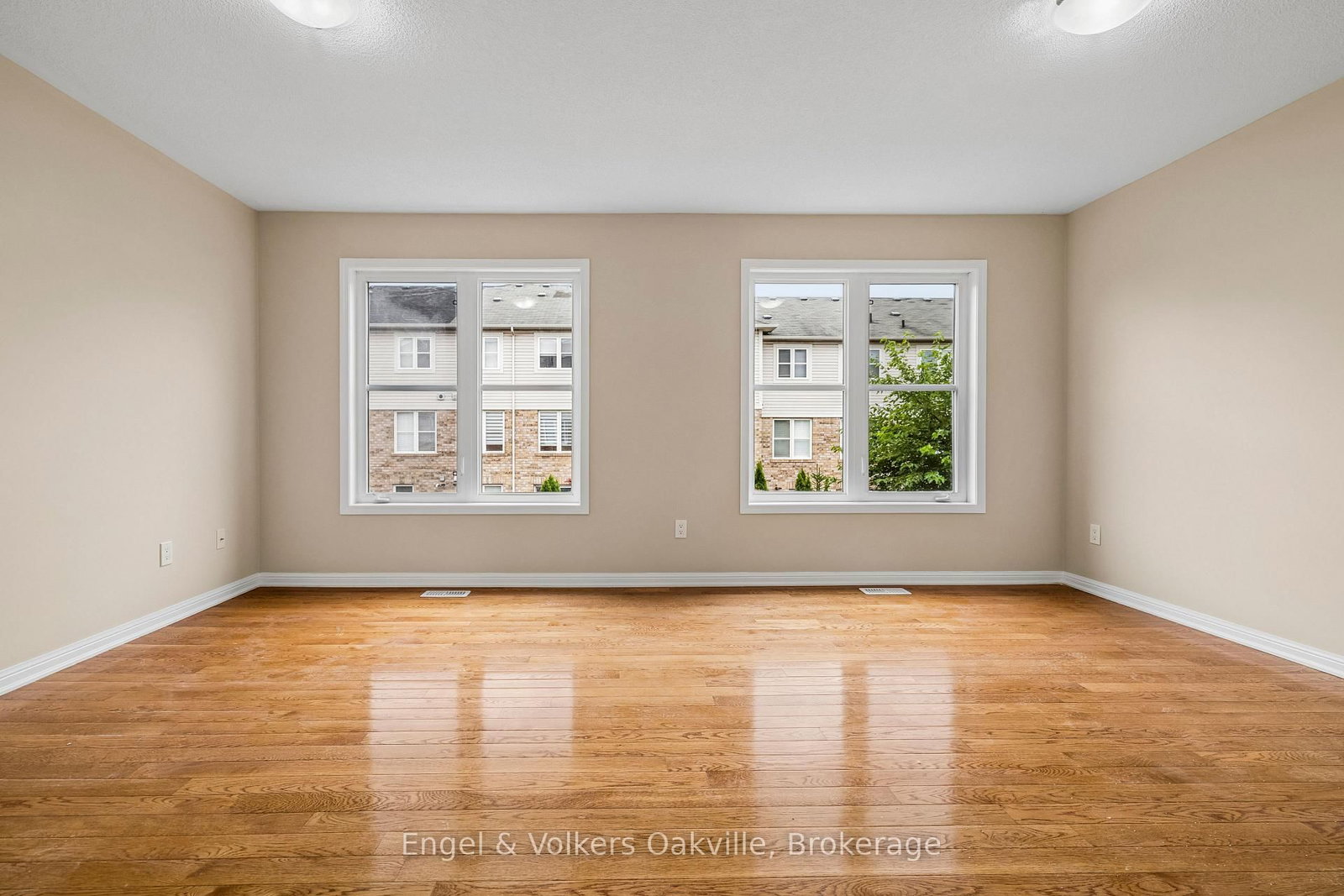 2408 Coho Way • Oakville, ON photo 19