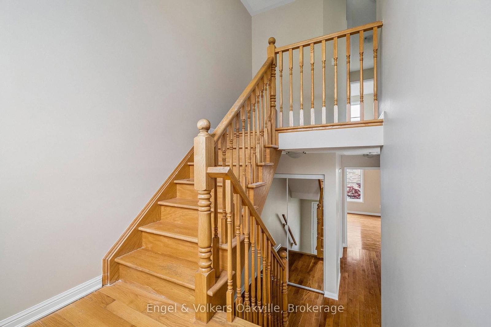 2408 Coho Way • Oakville, ON photo 27