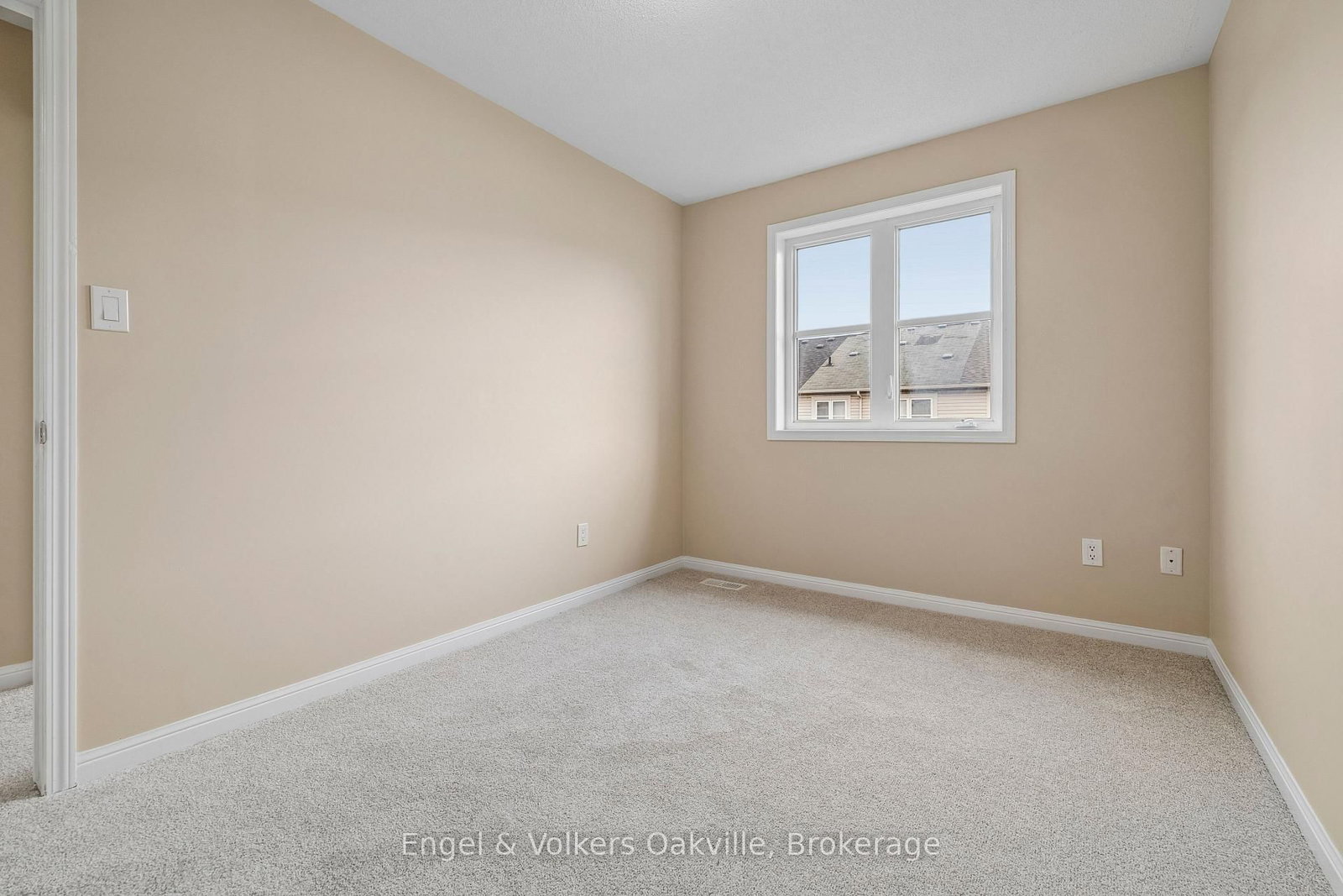 2408 Coho Way • Oakville, ON photo 35