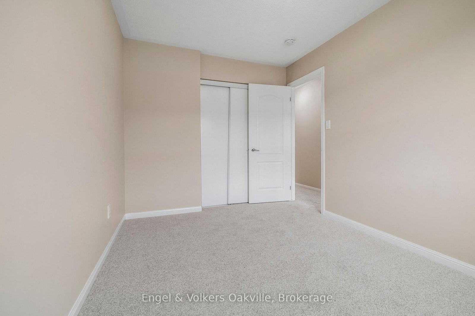 2408 Coho Way • Oakville, ON photo 37