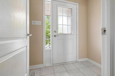 2408 Coho Way • Oakville, ON photo 4