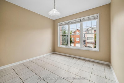 2408 Coho Way • Oakville, ON photo 9