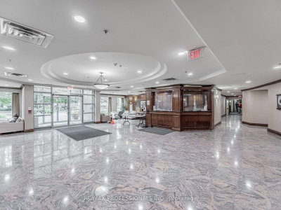 7 Michael Power Toronto,ON M9A 0A4 — Photo 33