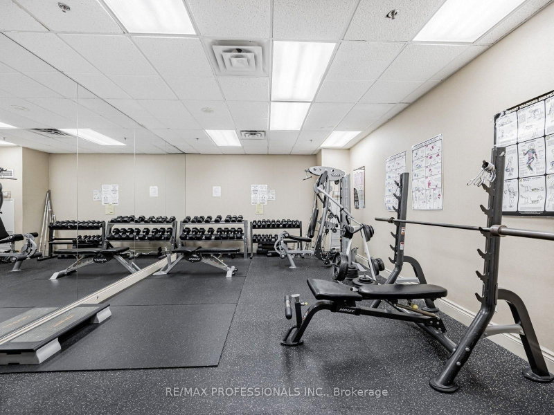7 Michael Power Toronto,ON M9A 0A4 — Photo 34