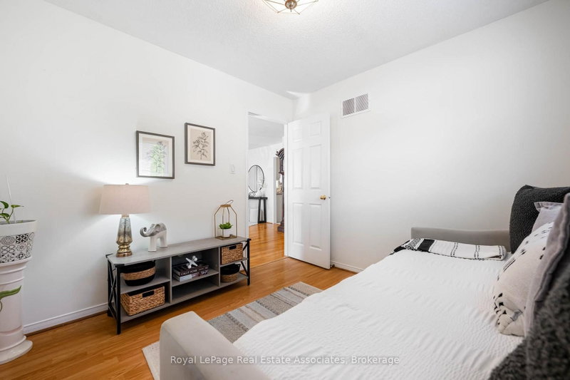 5581 Wheatland Mississauga,ON L5V 2E4 — Photo 27