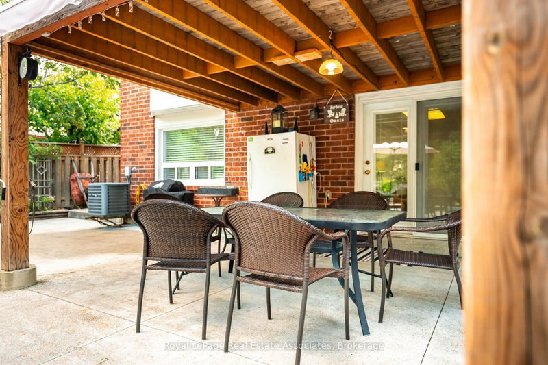 5581 Wheatland Mississauga,ON L5V 2E4 — Photo 9