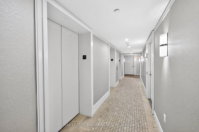 830 Lawrence Toronto,ON M6A 0B6 — Photo 10