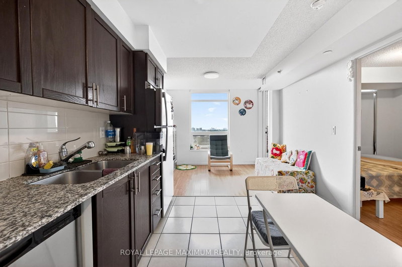 830 Lawrence Toronto,ON M6A 0B6 — Photo 14