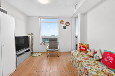 830 Lawrence Toronto,ON M6A 0B6 — Photo 15