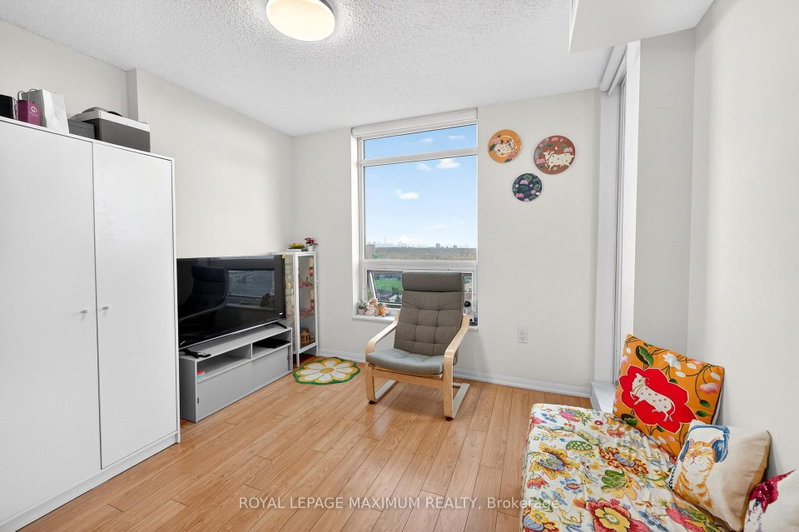 830 Lawrence Toronto,ON M6A 0B6 — Photo 16