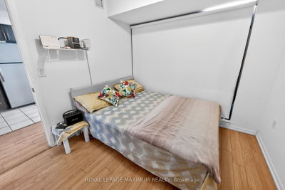 830 Lawrence Toronto,ON M6A 0B6 — Photo 23