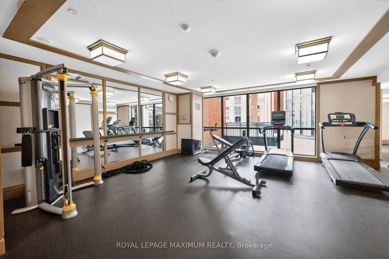 830 Lawrence Toronto,ON M6A 0B6 — Photo 35