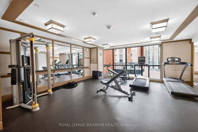 830 Lawrence Toronto,ON M6A 0B6 — Photo 35