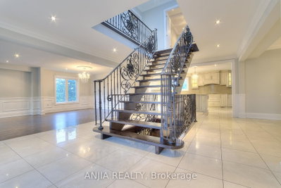 44 Bellini Brampton,ON L6P 0E2 — Photo 3