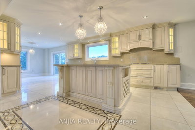 44 Bellini Brampton,ON L6P 0E2 — Photo 5