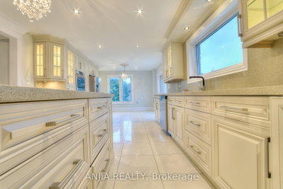 44 Bellini Brampton,ON L6P 0E2 — Photo 7