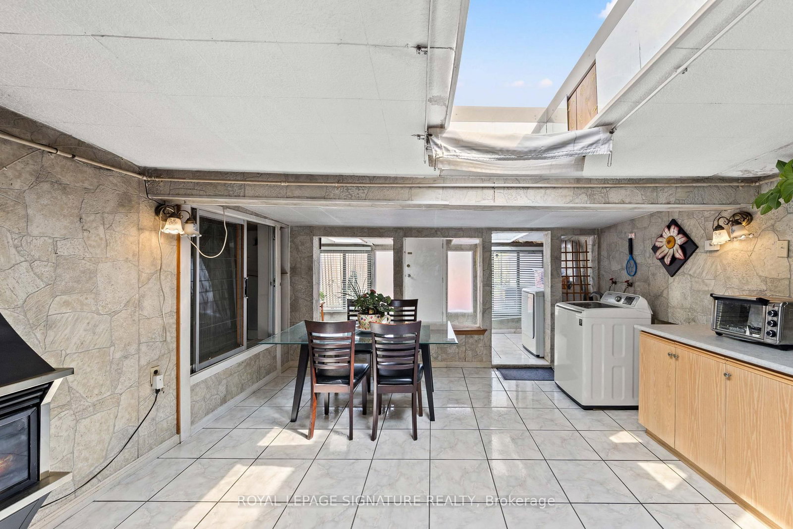 112 Kingswood Drive • Brampton, ON photo 12