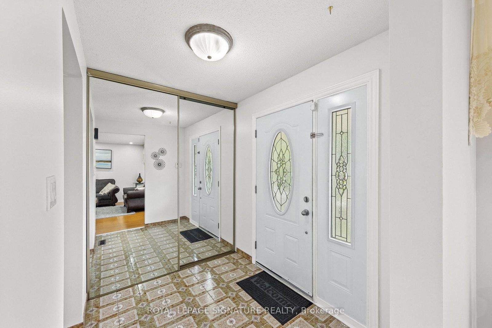 112 Kingswood Drive • Brampton, ON photo 5