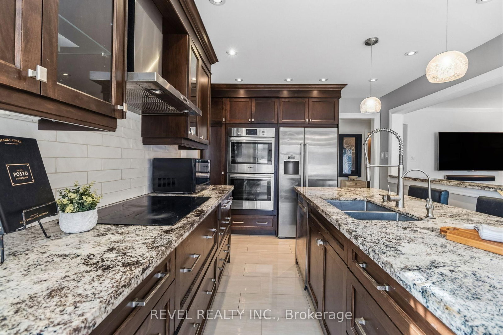6624 Mockingbird Lane • Mississauga, ON photo 4