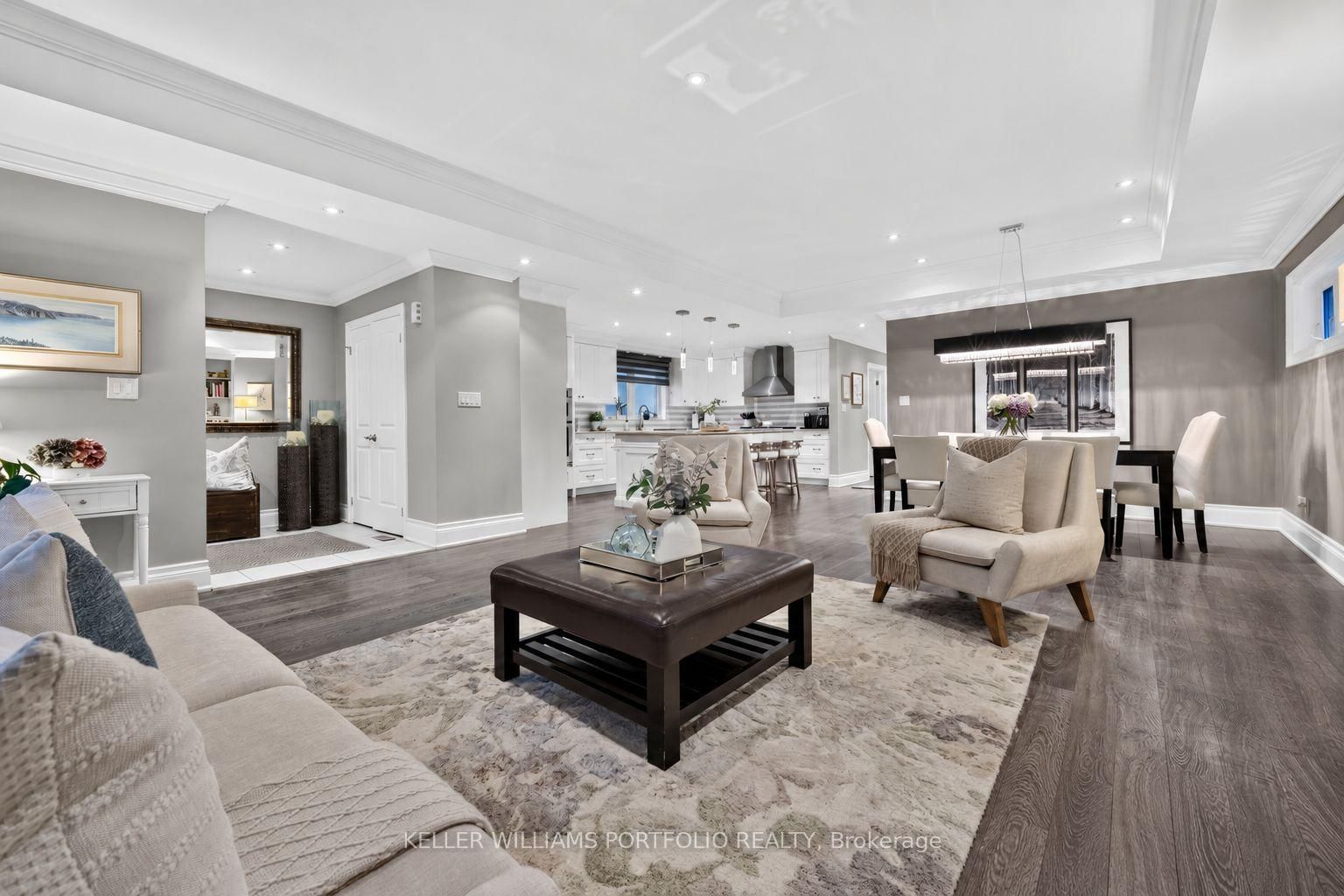 5 Northampton Drive • Toronto, ON photo 10