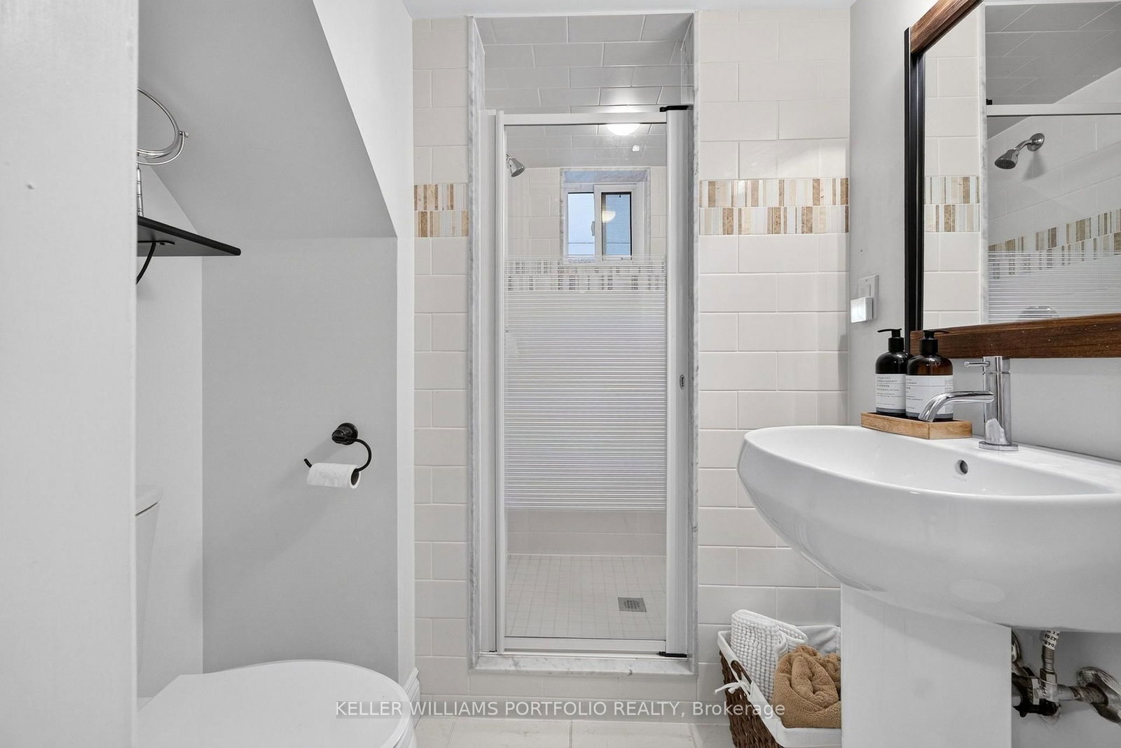 5 Northampton Drive • Toronto, ON photo 37