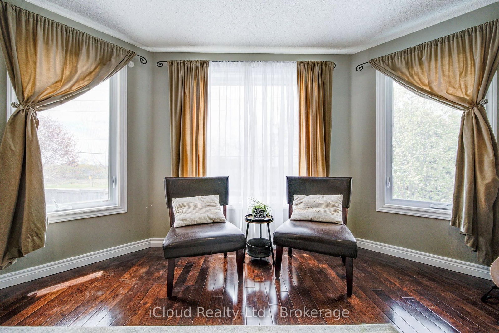 51 Early Street • Halton Hills, ON photo 17