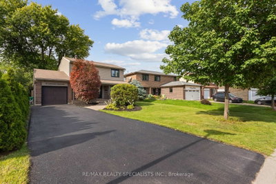 10 Lorraine Crescent