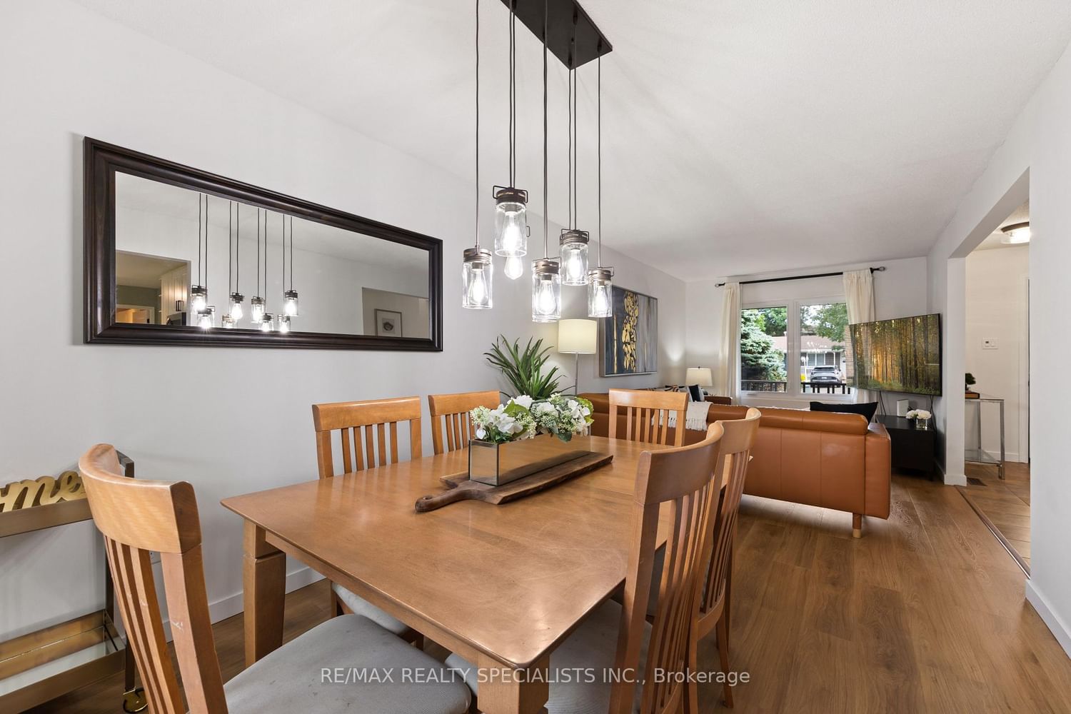 10 Lorraine Crescent • Brampton, ON photo 13