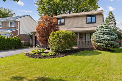 10 Lorraine Crescent • Brampton, ON photo 4