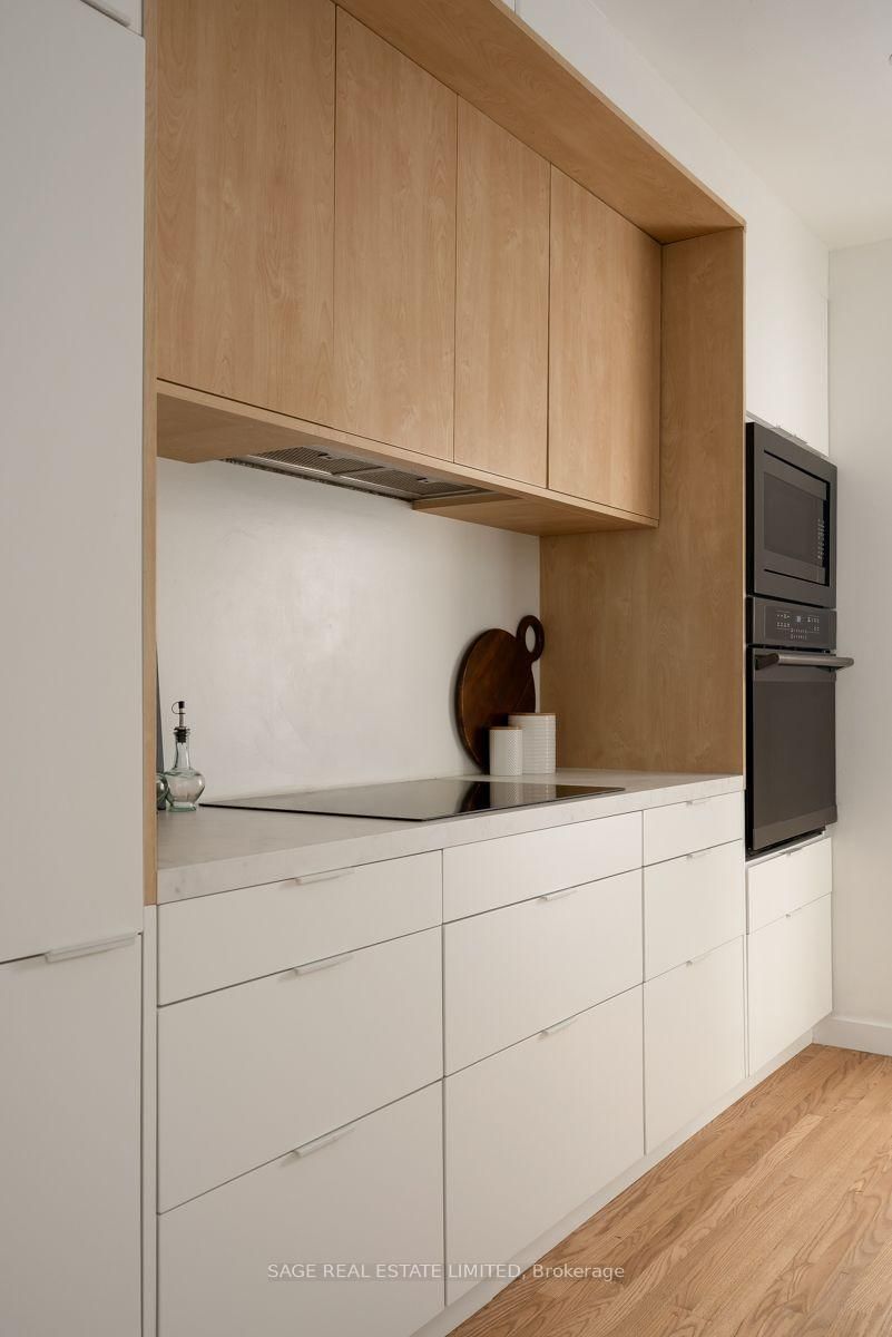 31 Russett Avenue • Toronto, ON photo 14