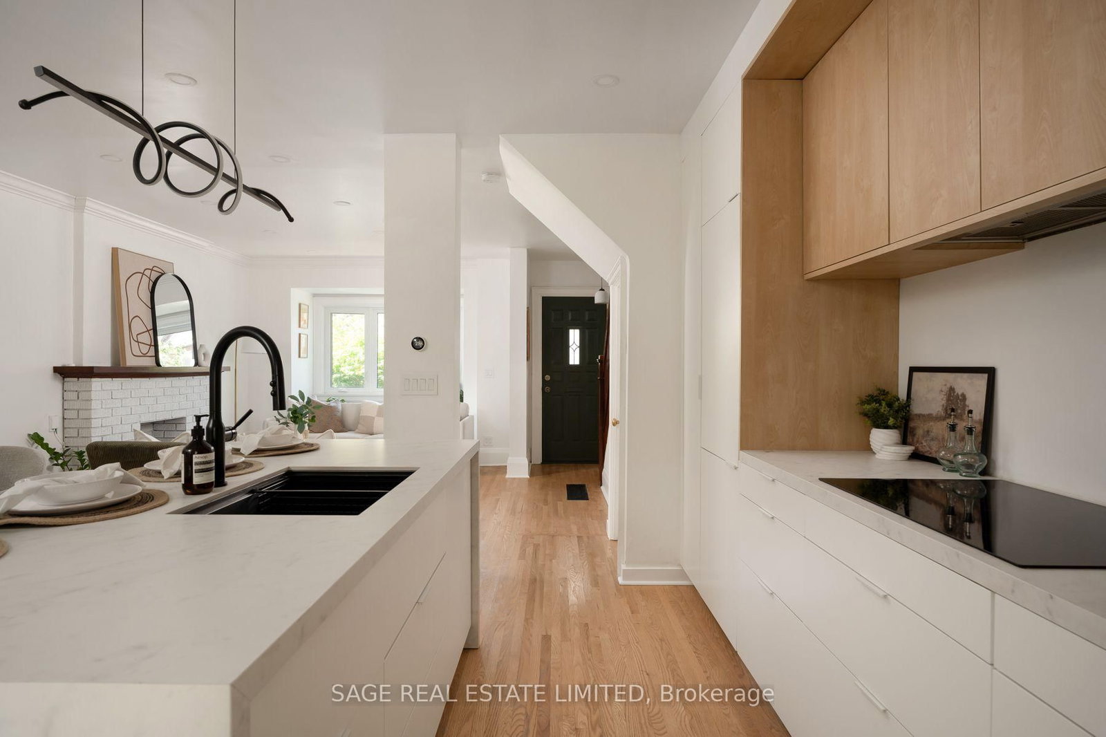 31 Russett Avenue • Toronto, ON photo 16