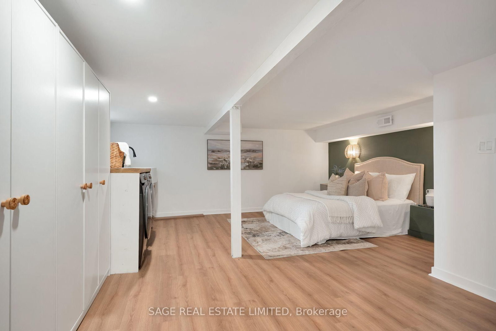 31 Russett Avenue • Toronto, ON photo 28